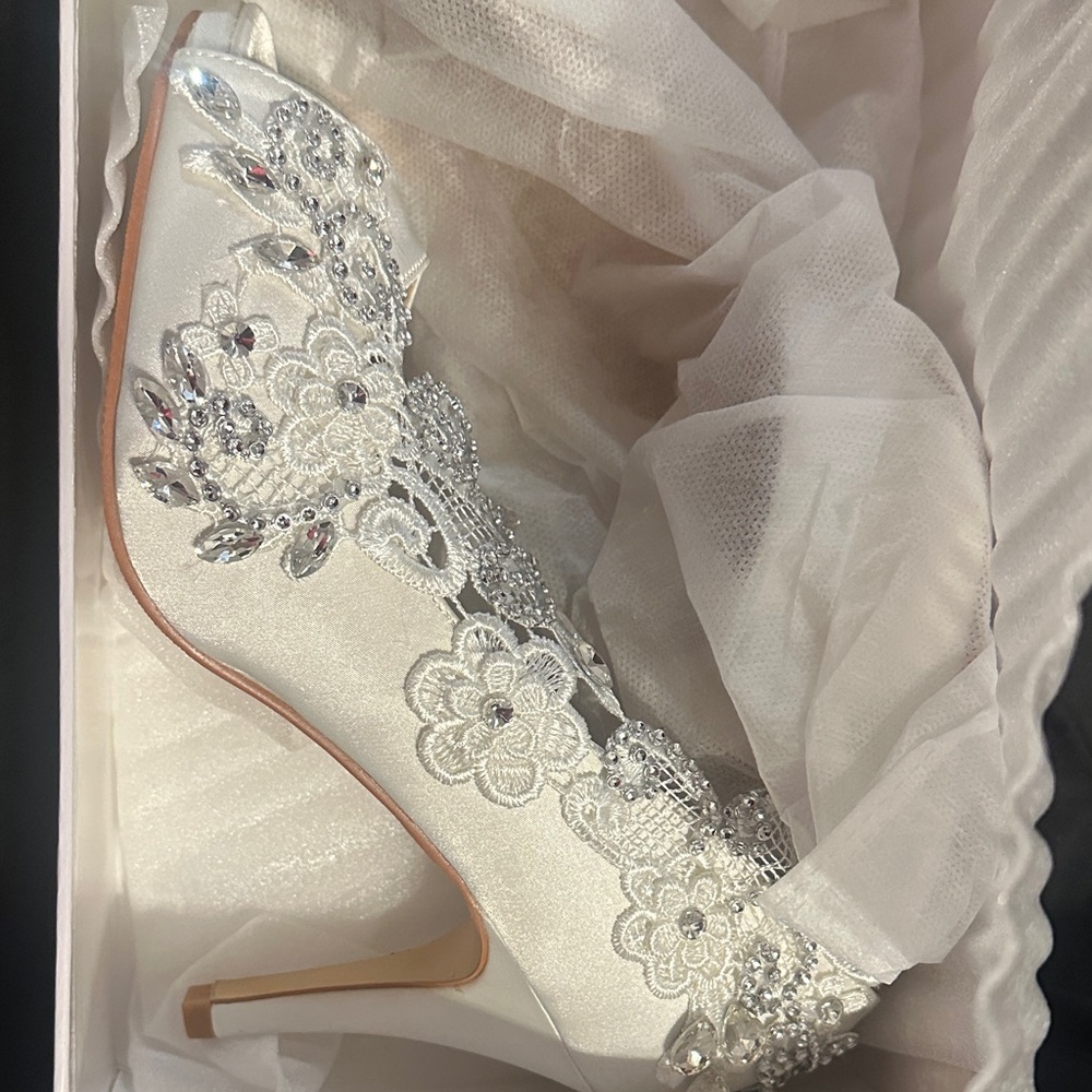 Elegant White Embellished Women's Heels